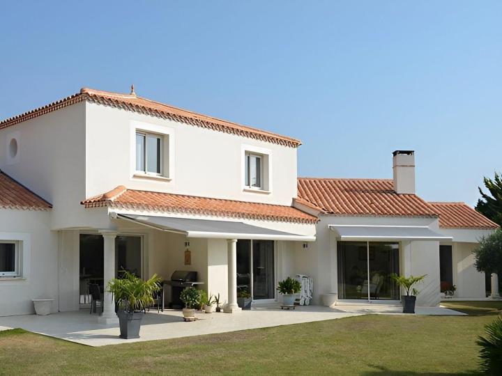 Vente et installation de pergolas Fayence