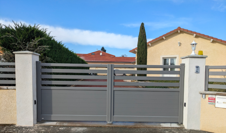 Vente et installation de portails et clôtures