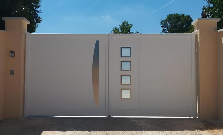 Vente et pose de porte d'entrée Fayence